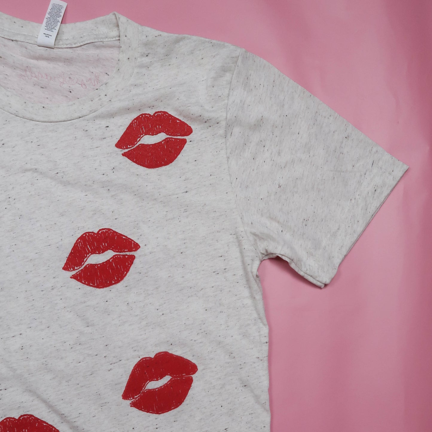 Smooch Tee