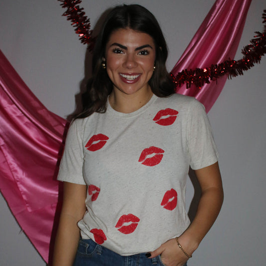 Smooch Tee