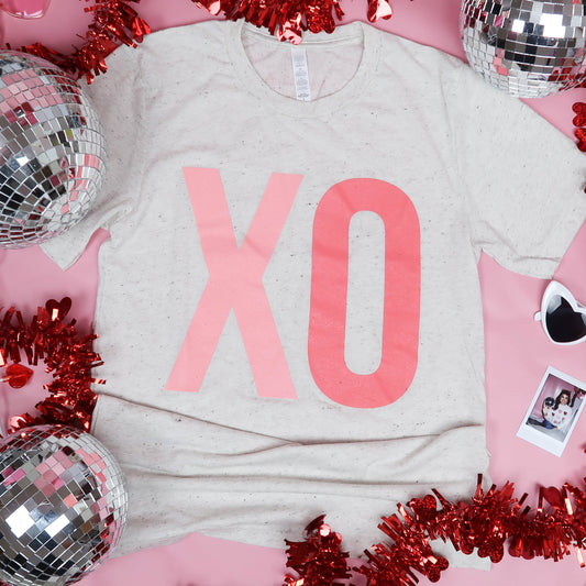 XO Graphic Tee